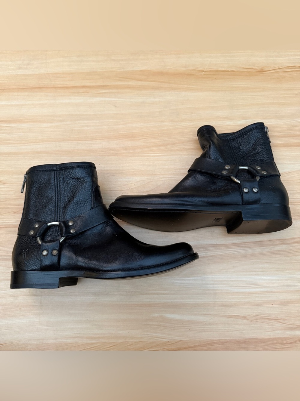 Frye Portia Harness Short Black Leather Boots Women’s Size 7 NWOT NWOBox